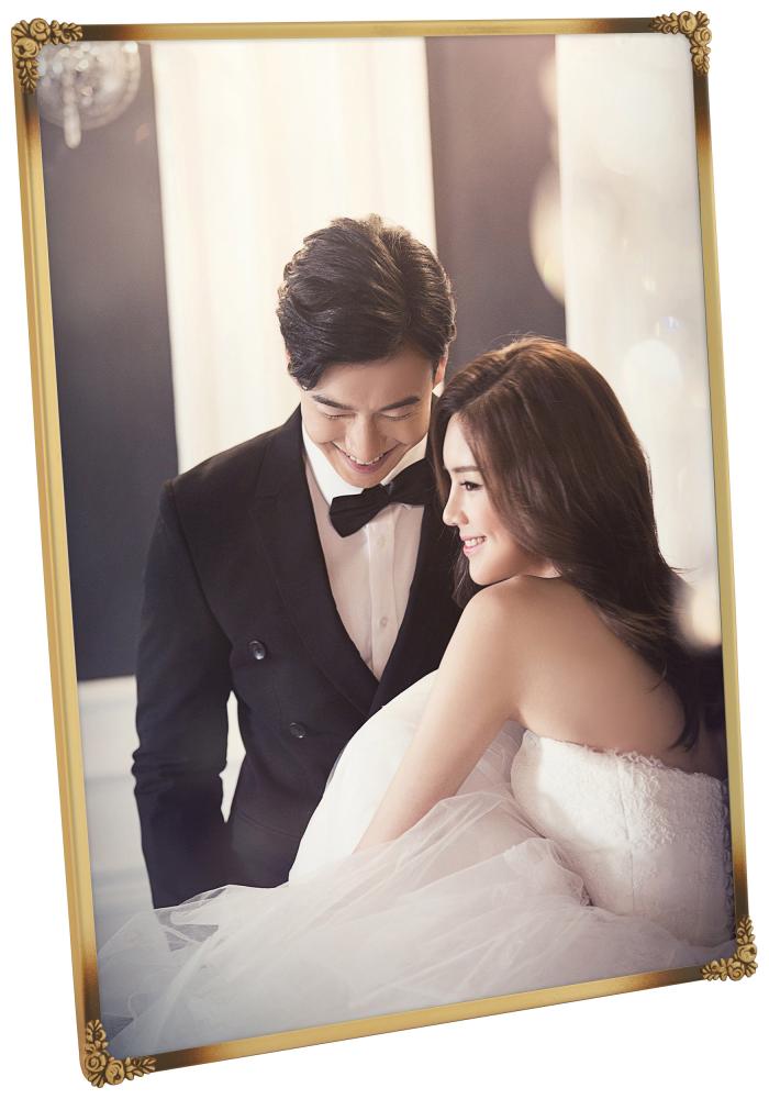 Cornice Rosen Metallo Oro 18x24 cm