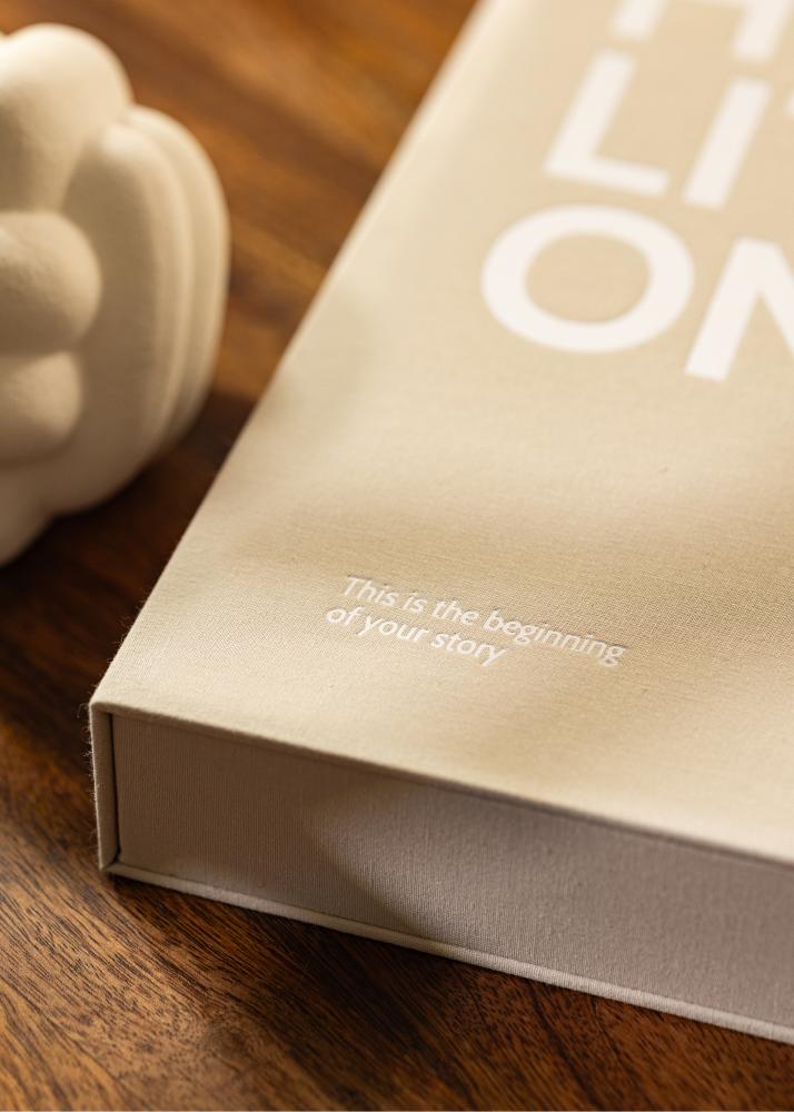 KAILA HI LITTLE ONE Grey - Coffee Table Photo Album (60 Pagine nere)