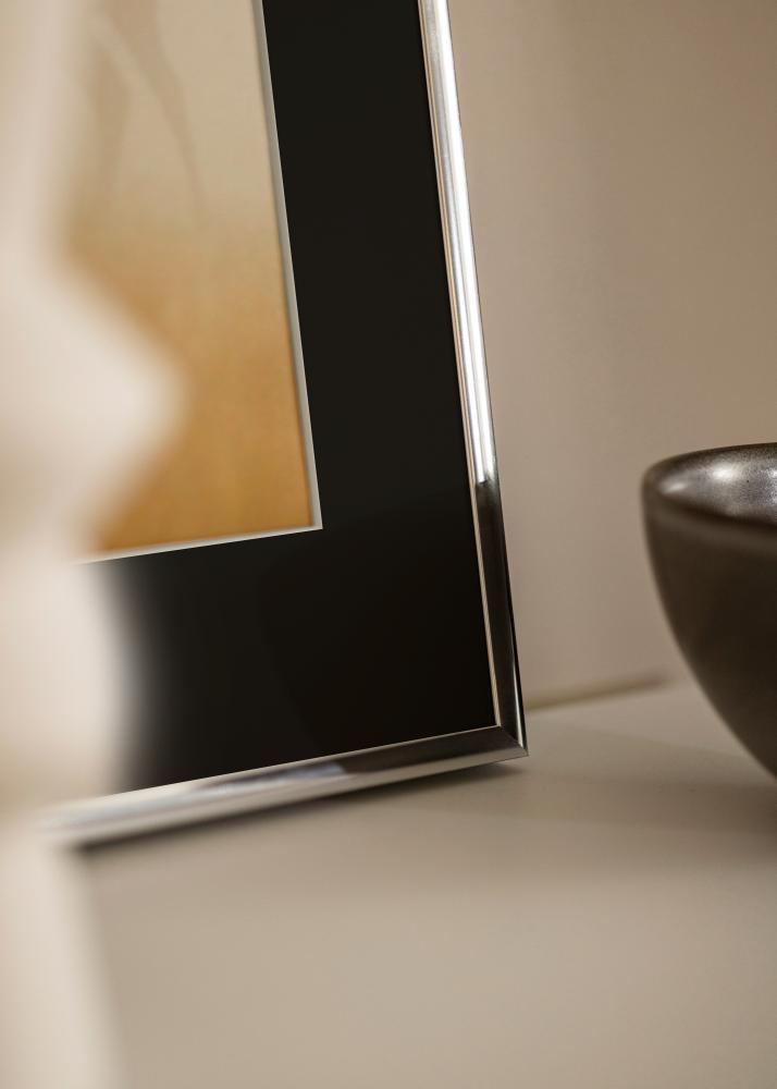 Cornice Alluminio Finitura brillante Argento 70x100 - Passe-partout Nero 62x85