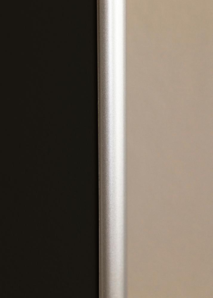 Cornice Victoria Argento 50x70 cm - Passe-partout Nero 33x56 cm