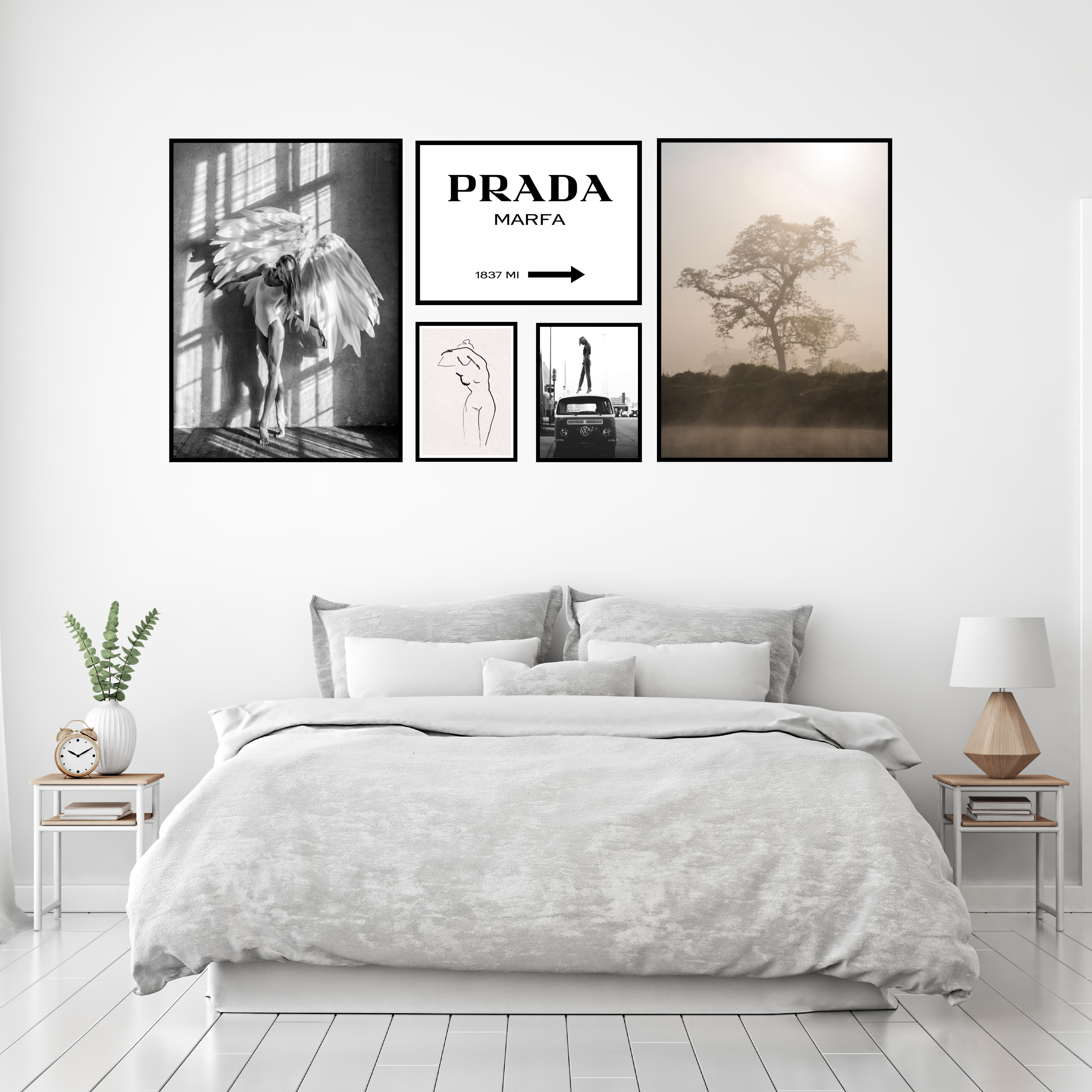 Parete di quadri bordi uniformi